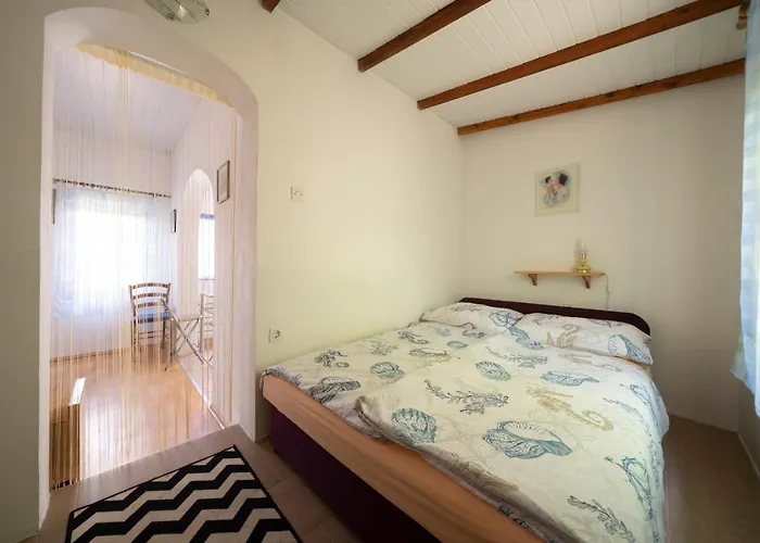 Ema 2 * Горни-Карин